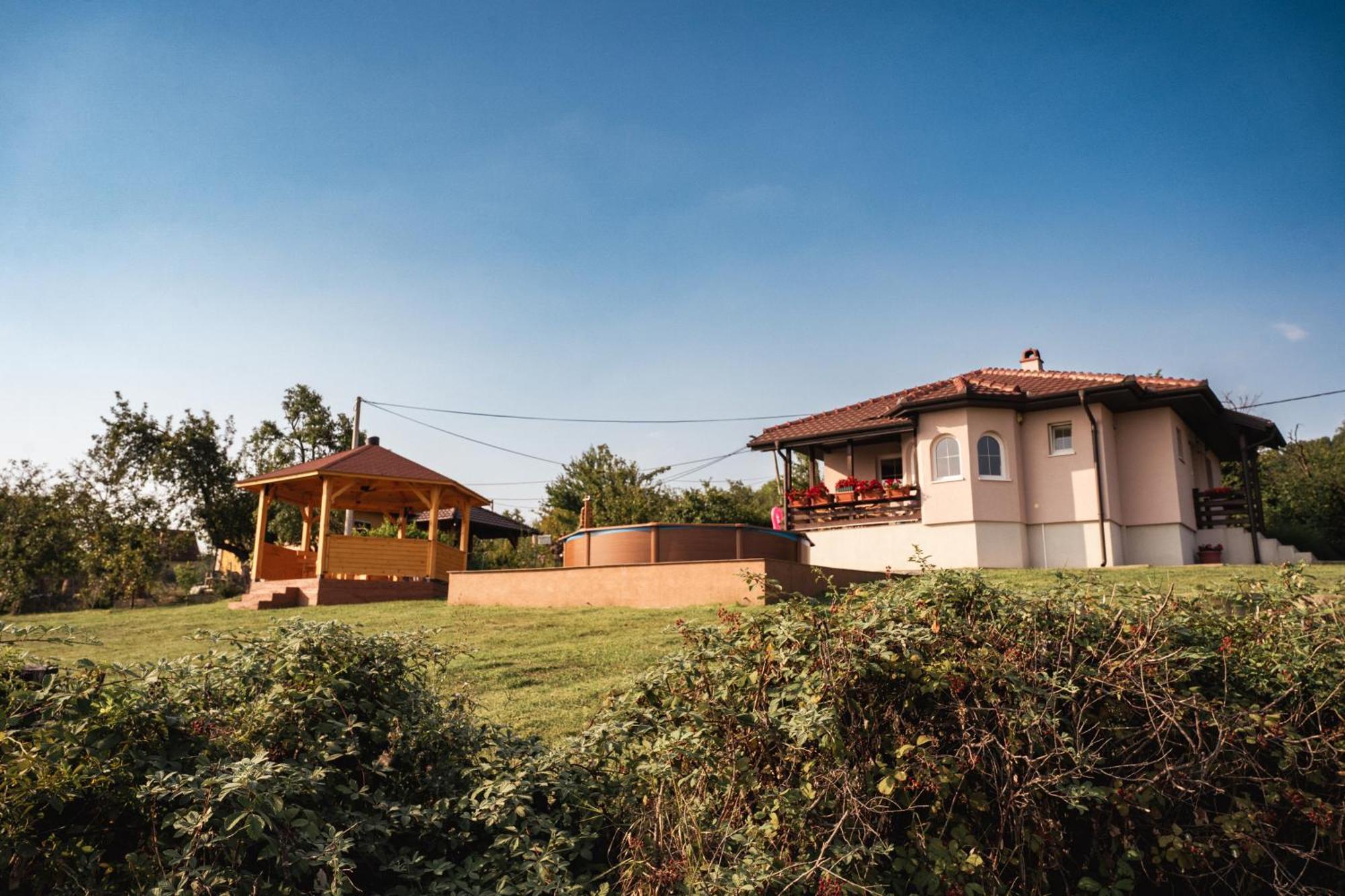 Zlatni Prag - Kraljevo Villa Exterior photo